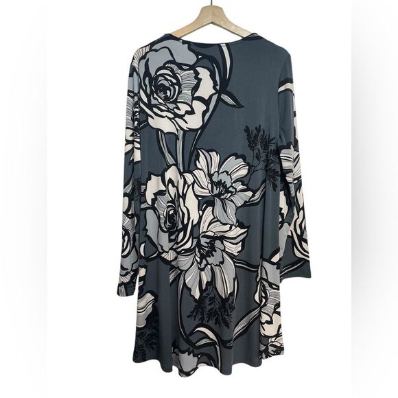 Susan Graver Grey Floral Dress 1X - Picture 2 of 6